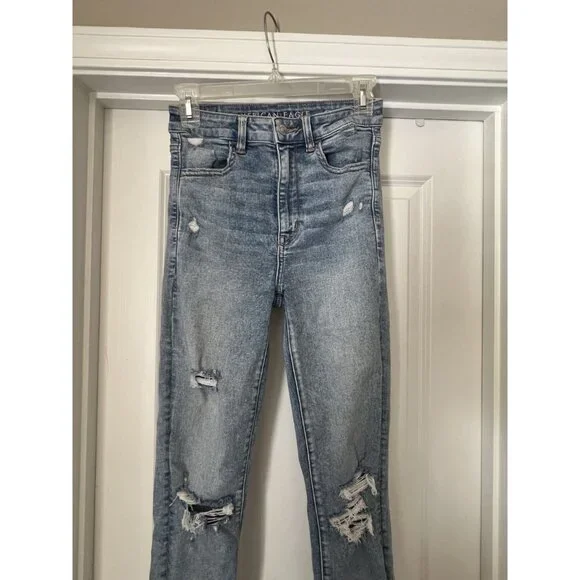 American Eagle Women's Distressed Light Wash High Rise Stretch Jegging 4 X long - Picture 3 of 15